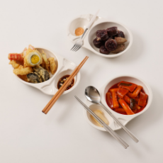[산타폴더] 수저받침 앞접시 소스용기 All-in-one 플레이트 / 멜라민 8P