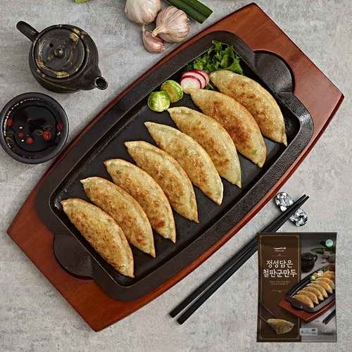 [풀잎마켓] 철판군만두 1.4kg 군만두 철판군만두 냉동만두 간식 에어프라이어만두