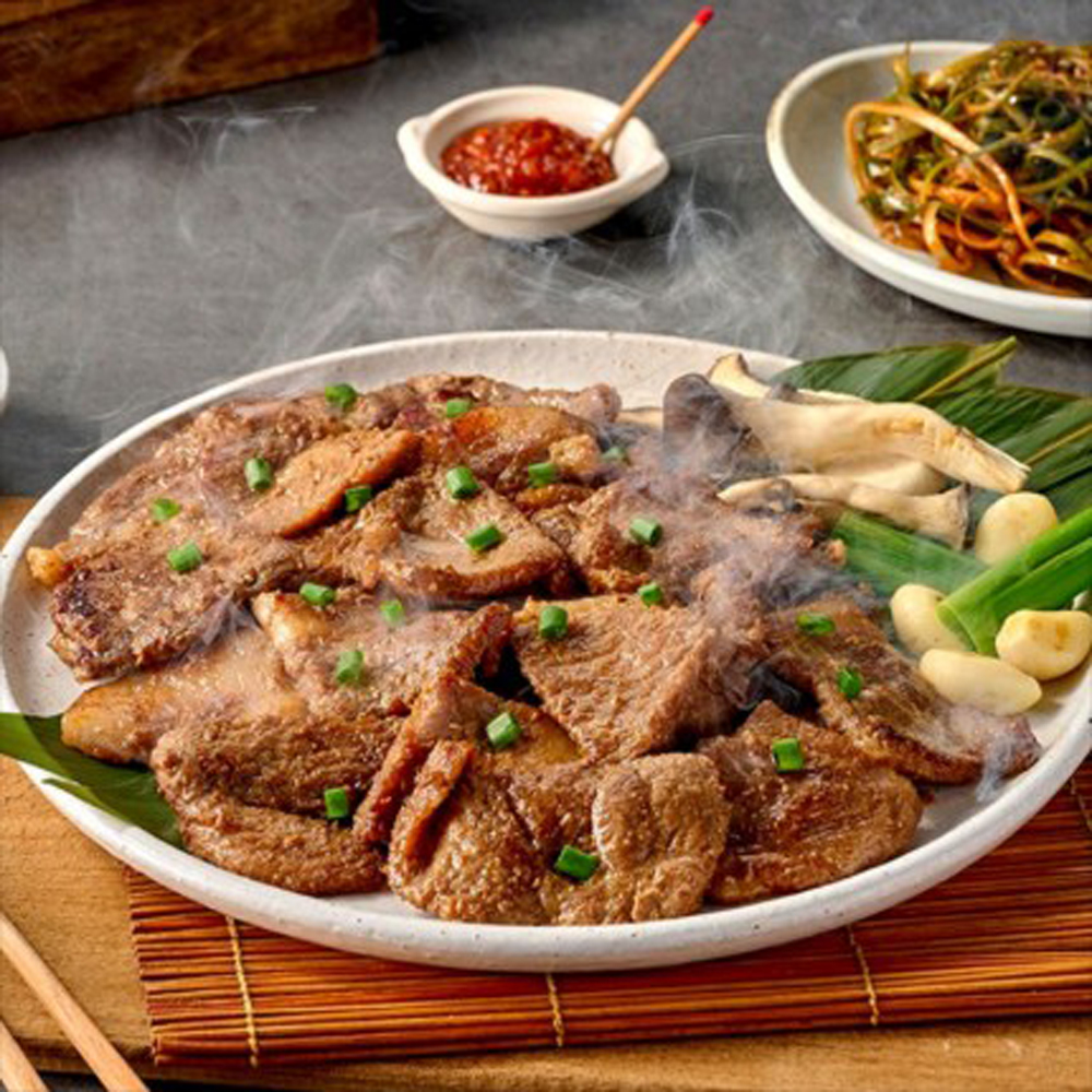 [정성예찬] 대나무잎 가득한 댓잎 칼집 돼지왕구이 1kg